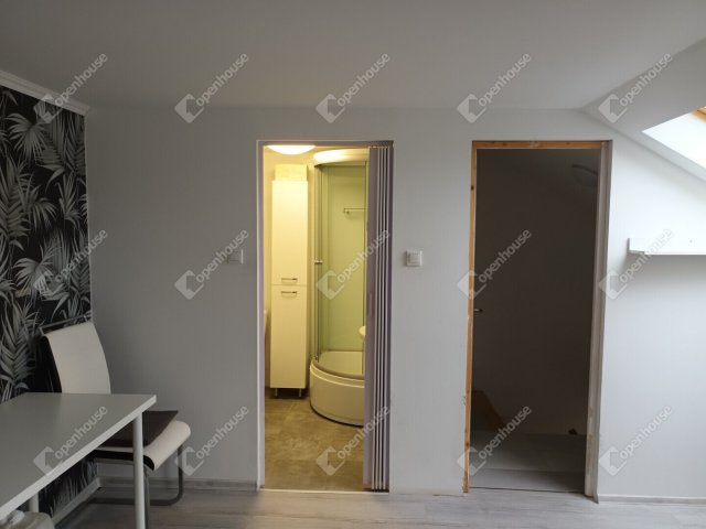 Eladó sorház, Almásfüzitőn 35 M Ft, 2 szobás