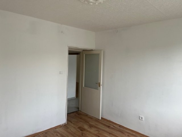 Eladó panellakás, Miskolcon 24.95 M Ft, 2 szobás