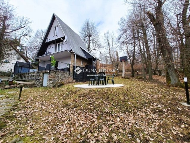 Eladó családi ház, Pilisszentkereszten 89 M Ft, 3 szobás