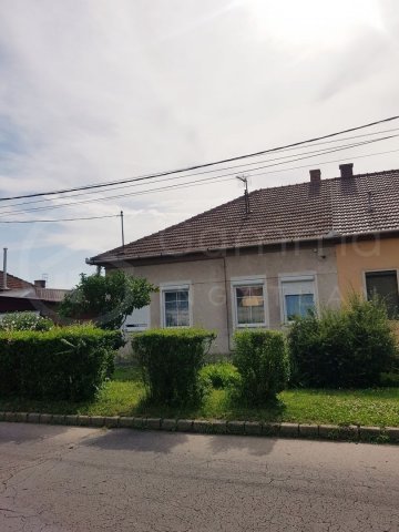Eladó családi ház, Miskolcon 34.9 M Ft, 2+1 szobás
