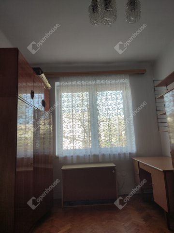Eladó téglalakás, Tatabányán 44.99 M Ft, 3 szobás
