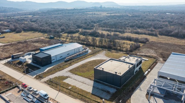 Eladó ipari ingatlan, Budakeszin 430.5 M Ft / költözzbe.hu
