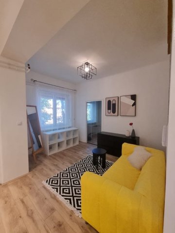 Kiadó téglalakás, albérlet, Pécsett 200 E Ft / hó, 2 szobás