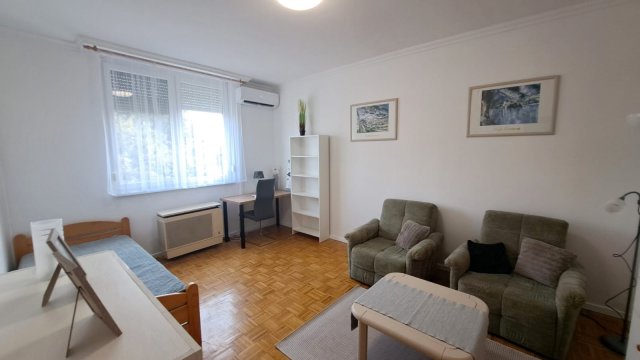 Kiadó téglalakás, albérlet, Debrecenben 230 E Ft / hó, 2 szobás