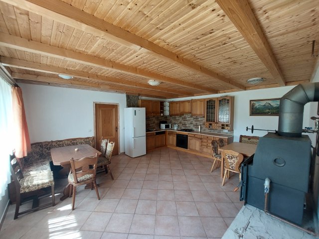 Eladó családi ház, Ozorán 80 M Ft, 4 szobás