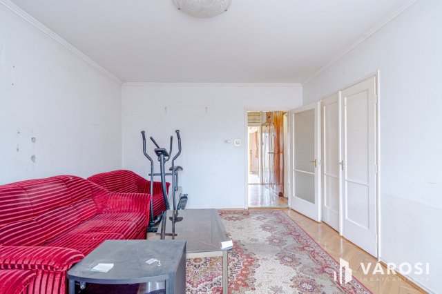 Eladó téglalakás, Szegeden 58 M Ft, 3 szobás