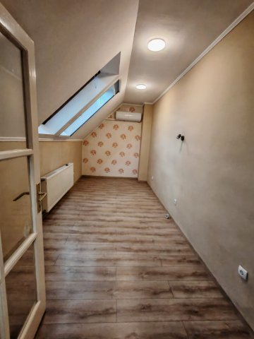 Kiadó téglalakás, albérlet, Cegléden 160 E Ft / hó, 2 szobás