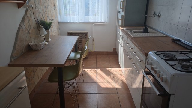 Kiadó téglalakás, albérlet, Debrecenben 200 E Ft / hó, 2 szobás