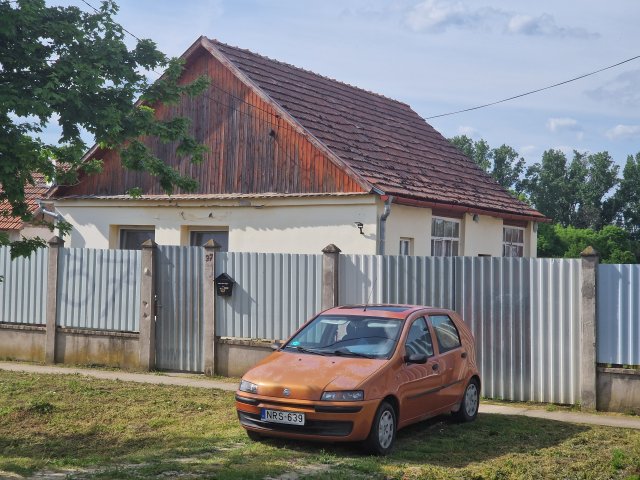 Eladó családi ház, Kiszomboron, Régi Makói utcában 19.9 M Ft