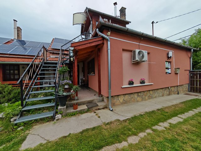 Eladó családi ház, Marcaliban 105 M Ft, 5 szobás