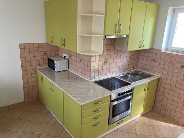 Kiadó téglalakás, albérlet, Pécsett 180 E Ft / hó, 1+1 szobás