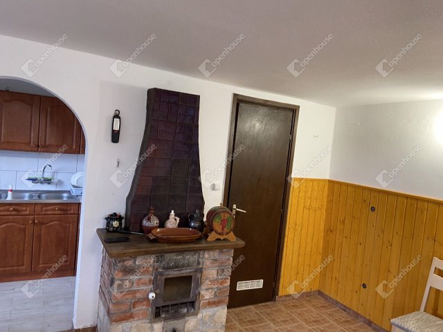 Eladó nyaraló, Nyúlon 32.9 M Ft, 1 szobás / költözzbe.hu