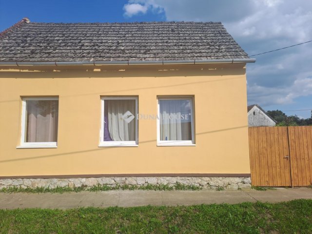 Eladó családi ház, Vajszlón 14.9 M Ft, 2 szobás