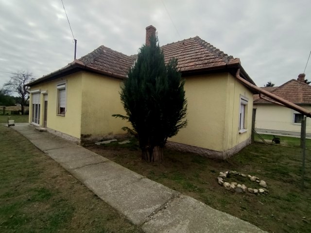 Eladó családi ház, Mesztegnyőn 16.9 M Ft, 3 szobás