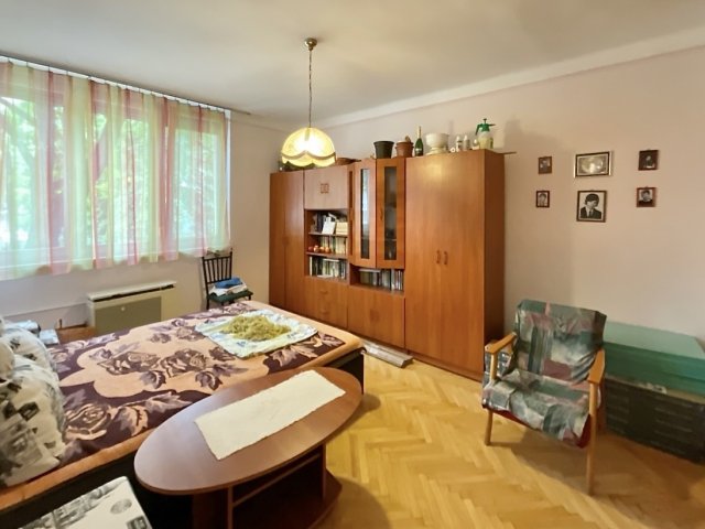 Eladó téglalakás, Szolnokon 4.1 M Ft, 2 szobás
