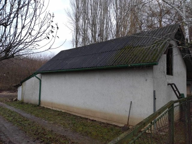 Eladó mezogazdasagi ingatlan, Balatonszárszón 35 M Ft