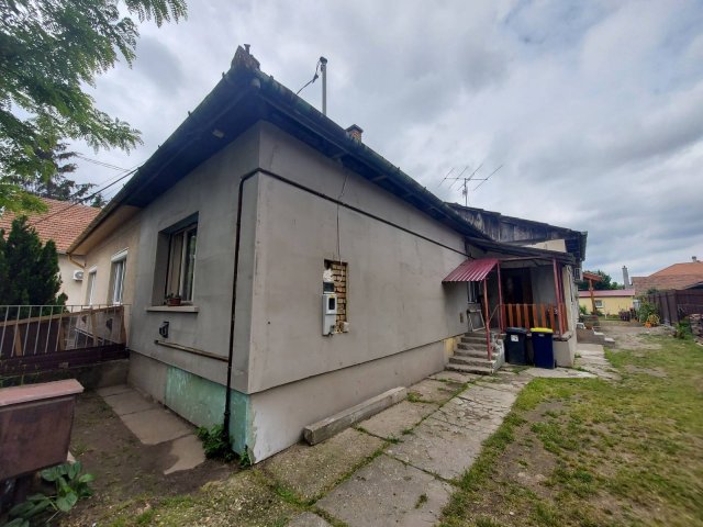 Eladó családi ház, Monoron, Bajcsy-Zsilinszky utcában 59.9 M Ft