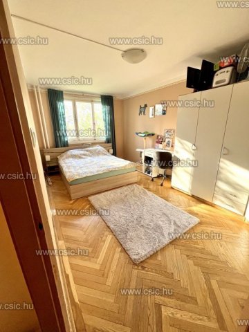Eladó panellakás, Budapesten, III. kerületben 60.9 M Ft, 2 szobás
