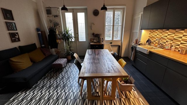 Eladó téglalakás, Budapesten, I. kerületben 165 M Ft, 3 szobás