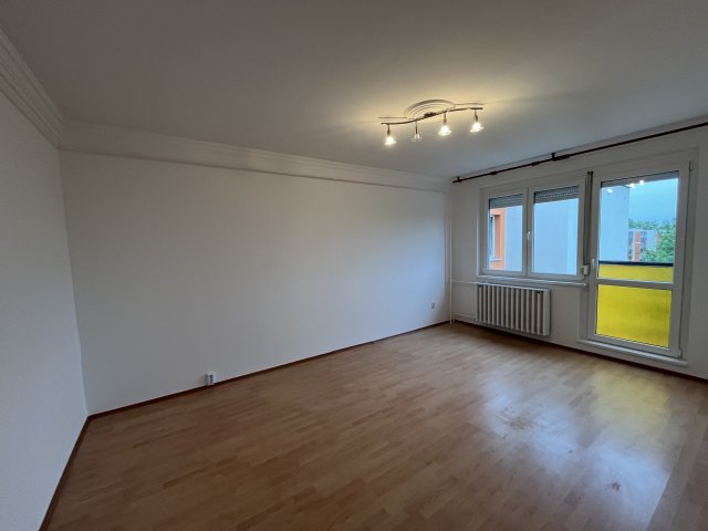Eladó panellakás, Szombathelyen 30.99 M Ft, 2 szobás