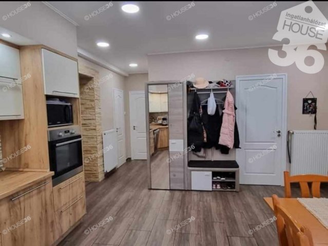 Eladó családi ház, Pilisen 67.5 M Ft, 4 szobás
