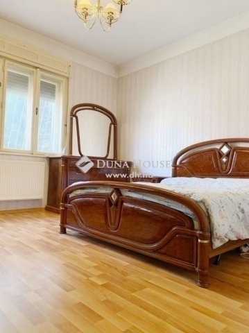 Eladó családi ház, Budapesten, XI. kerületben 179 M Ft, 8 szobás