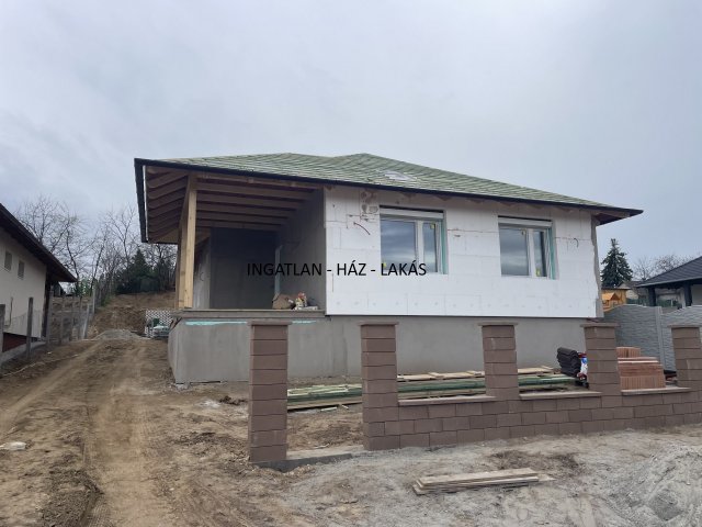 Eladó családi ház, Erdőkertesen 84.9 M Ft, 4 szobás