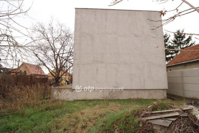 Eladó családi ház, Szigethalmon 49.4 M Ft, 3 szobás