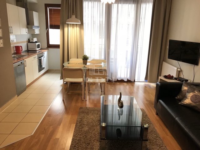 Eladó téglalakás, Budapesten, VI. kerületben 96 M Ft, 2 szobás