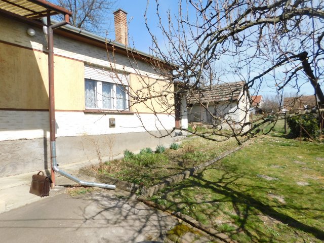 Eladó családi ház, Kaposváron, Szent László utcában 25.9 M Ft