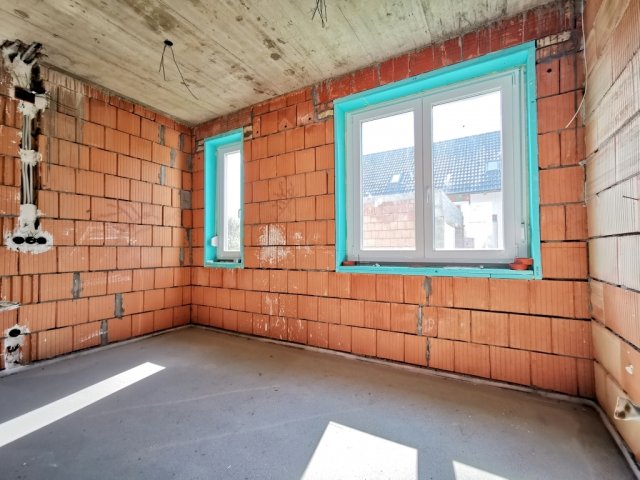 Eladó családi ház, Székesfehérvárott 99.9 M Ft, 5 szobás