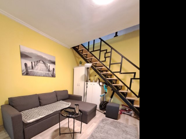 Eladó családi ház, Pécsett 49.9 M Ft, 2 szobás