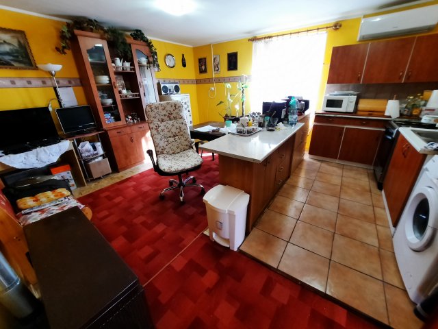 Eladó családi ház, Szankon 20 M Ft, 3 szobás