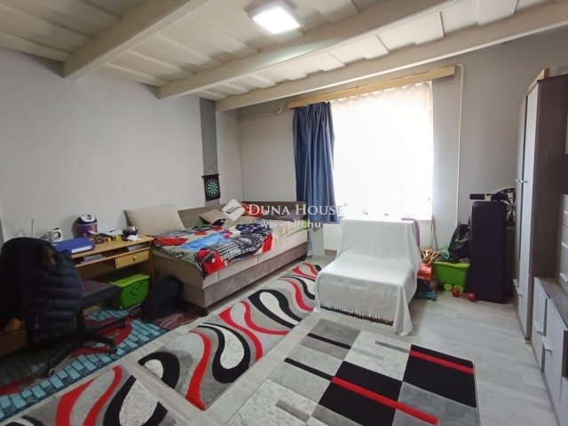 Eladó családi ház, Szentmártonkátán 33.5 M Ft, 2 szobás