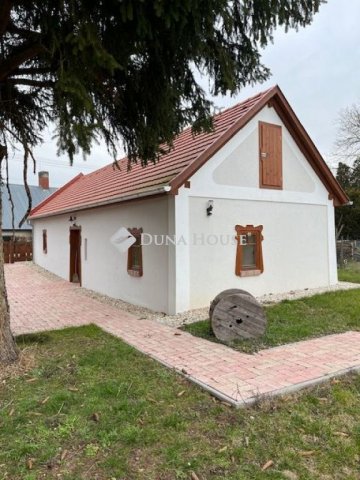 Eladó családi ház, Balatonberényben 99 M Ft, 3 szobás