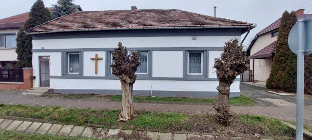 Eladó családi ház, Jászladányon 8.8 M Ft / költözzbe.hu