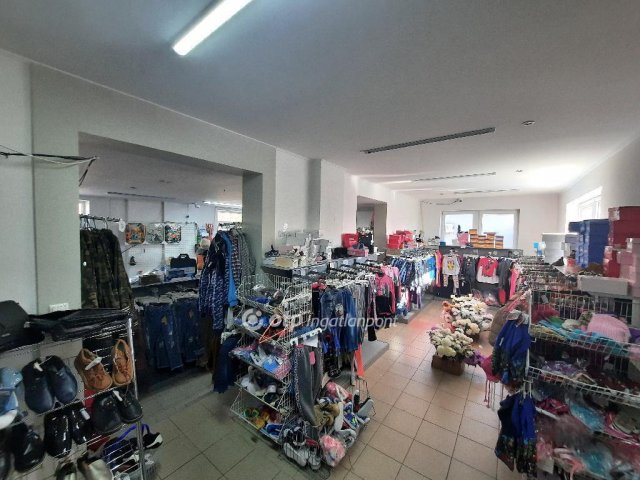 Eladó családi ház, Pilisen 52.99 M Ft, 2 szobás