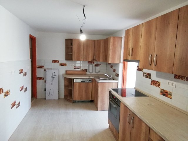 Eladó családi ház, Bakonyán 16.7 M Ft, 2 szobás