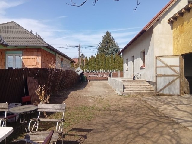 Eladó családi ház, Maglódon 85 M Ft, 6 szobás