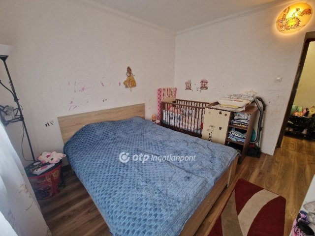 Eladó panellakás, Miskolcon 24.99 M Ft, 2 szobás