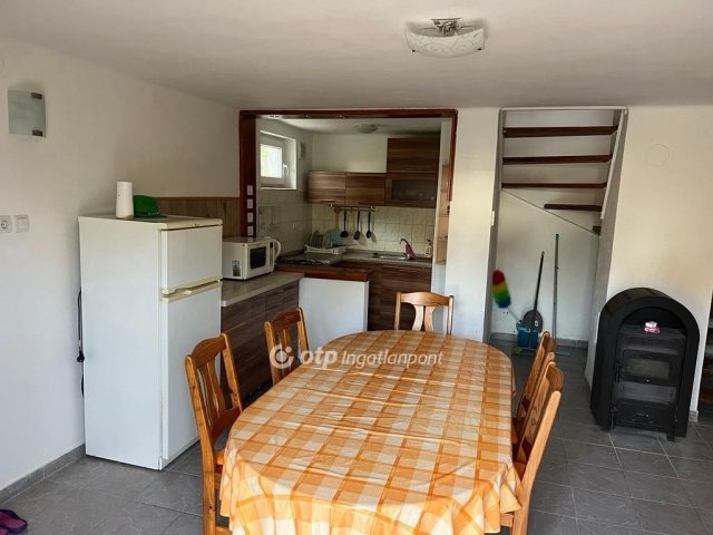 Eladó nyaraló, Magyarhertelenden 32.5 M Ft, 1+2 szobás