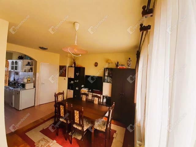Eladó családi ház, Debrecenben 75 M Ft, 4 szobás