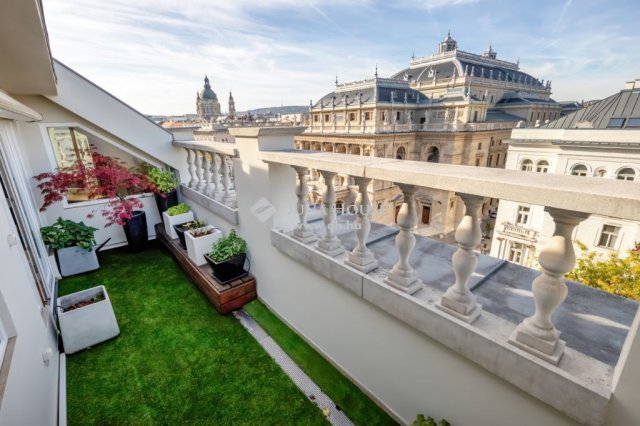 Eladó téglalakás, Budapesten, VI. kerületben 815.9 M Ft