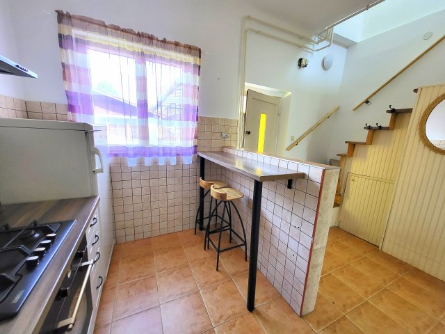 Kiadó családi ház, albérlet, XV. kerületben, Irány utcában