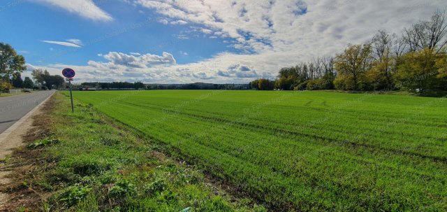 Eladó ipari ingatlan, Győrújbaráton 250 M Ft