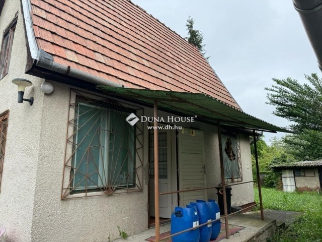 Eladó nyaraló, Ráckevén 19.9 M Ft, 2 szobás