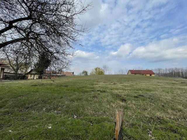Eladó telek, Farmoson 3.9 M Ft / költözzbe.hu