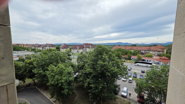 Eladó panellakás, Dunakeszin 64.9 M Ft, 3+1 szobás
