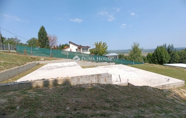 Eladó telek, Győrújbaráton 20 M Ft / költözzbe.hu