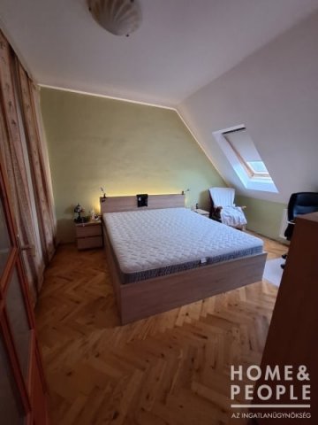 Eladó téglalakás, Szegeden 70 M Ft, 3 szobás